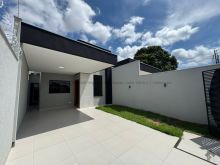Casa com suíte e churrasqueira no Rita Vieira