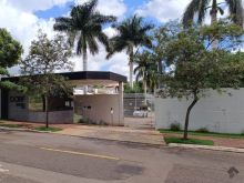 Casa condomínio com piscina e área gourmet