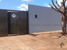 Casa com terreno 360m²