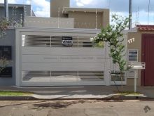 Casa nova com 1 suíte e 2 quartos