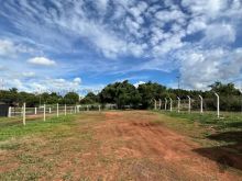 Terreno 1.243m² com entrada para duas ruas