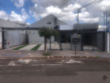 Casa comercial no Centro