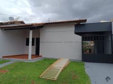 Linda casa com 3 quartos - condomínio Goiabeiras