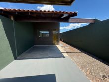 Novo - 2 quartos sendo 1 suíte - quintal - garagem coberta