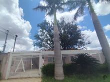 Casa ampla próximo ao aeroporto