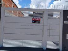 Casa com ótima localização