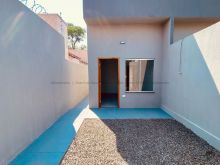 Casa com 2 quartos amplos