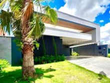 Casa térrea com 4 suítes no Alphaville II