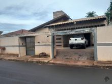 Excelente imóvel com duas suítes e piscina