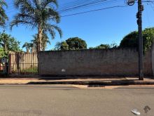 Terreno amplo - 420 m² - excelente localização