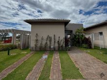 Casa térrea nova no condomínio Bosque dos Ipês