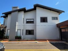 Sobrado - 4 suítes - próximo ao shopping CG