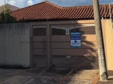Casa térrea com edícula no fundo - Guanandi