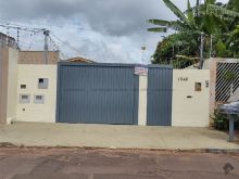 Casa atrás do Comper Brilhante