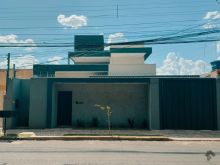 Sobrado alto padrão com piscina