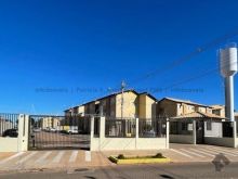 Apartamento com 2 quartos e 1 banheiro