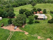 Fazenda - 350 hectares - bem montada - rica de água