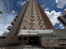 Andar alto - rico em armários - Edificio Manchester
