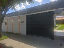 Casa em ótimo bairro próximo ao shopping