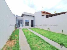 Casa com churrasqueira e suíte - oportunidade