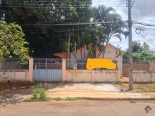 Terreno amplo e com excelente localização