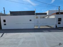 1 suíte - 1 quarto - 02 banheiros com box e garagem