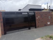 Casa térrea nova com 3 dormitórios