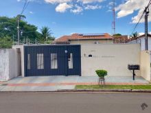 Casa ampla com 3 quartos e energia solar