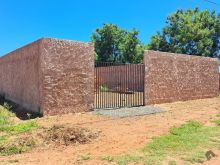 Terreno amplo - aterrado - muro de arrimo 2,5mts - projeto e execução