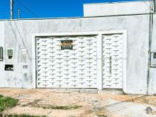 Kitnet com ótima localização e vaga de garagem
