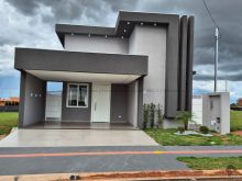 Casa em condomínio
