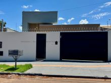 Casa moderna e sofisticada com gourmet