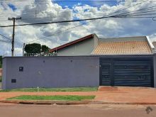 2 suítes - espaço ao lado e excelente acabamento