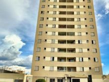 Apartamento recém reformado - andar alto - nascente
