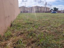 Terreno em área comercial