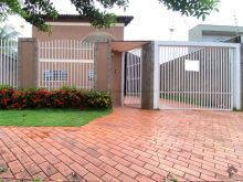 Maravilhoso sobrado - Av. Vitório Zeola