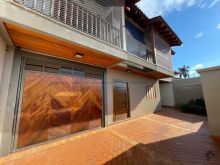 Excelente sobrado com 4 suítes e ambientes amplos