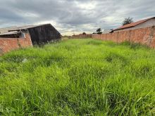 Terreno com 600 m²