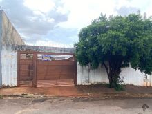 Terreno todo murado