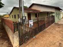 Casa comercial de esquina no centro