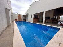 Espaço piscina e energia solar