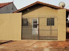 Casa térrea no Jockey Clube