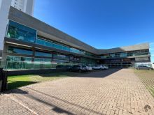 Sala comercial com ótima localização e espaço amplo