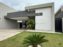 Casa rica em planejados - Alphaville II
