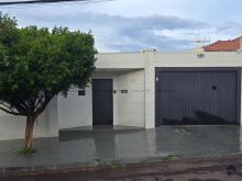 Piscina e 4 quartos - aceita permuta por apartamento