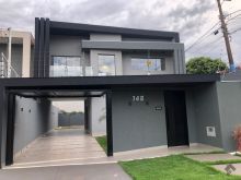 Lindo sobrado com piscina