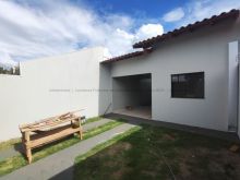 Casa grande - sala de estar e jantar com quintal