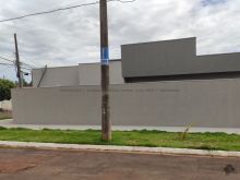 Casa magnífica com suíte e closet