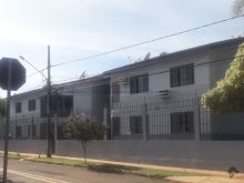 Apartamento térreo com 3 quartos