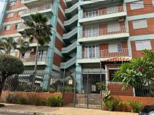 Ótima localização próximo a Faculdade Insted